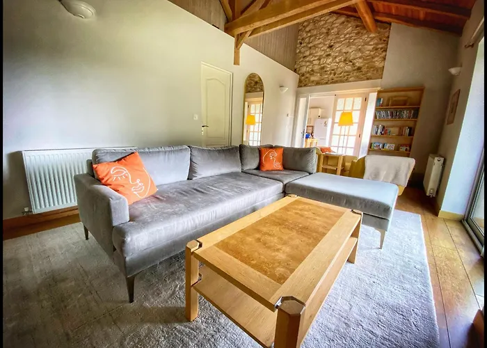 Сasa de vacaciones La Grange Charentaise Rouzède